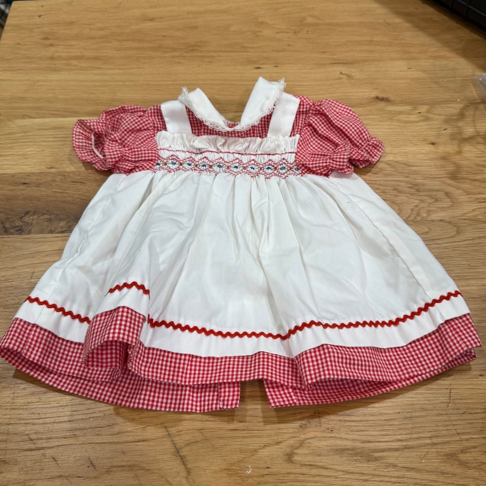 Vintage Baby Girl Smocked Gingham Dress Red White Rickrack Lace Trim Puff Sleeve